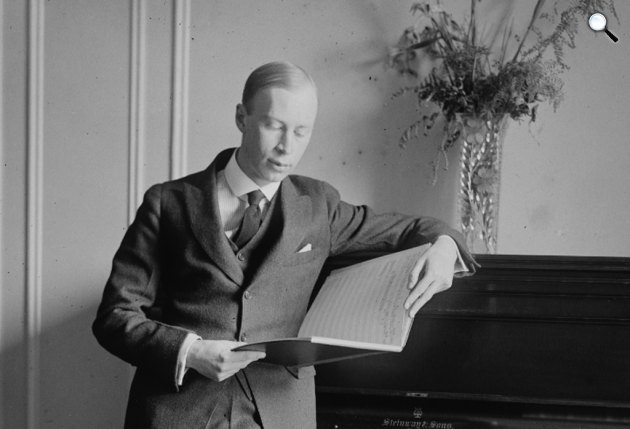 Szergej Prokofjev (1891-1953) szovjet-orosz zeneszerző, zongoraművész New Yorkban, 1918 (Fotó: Wikimedia)