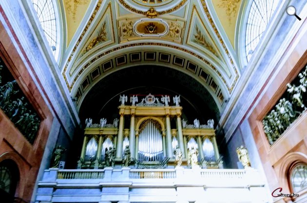Az esztergomi bazilika orgonája a templommal együtt 1905-ben készült el. Építője Angster József, a híres Párizsi Auguste Cavaillé-Coll tanítványa volt (Fotó: Cultura.hu/Kibelbeck Mara)