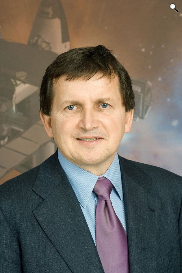 Charles Simonyi magyar-amerikai szoftverfejlesztő a Johnson Űrközpontban, 2006 (Fotó: NASA)