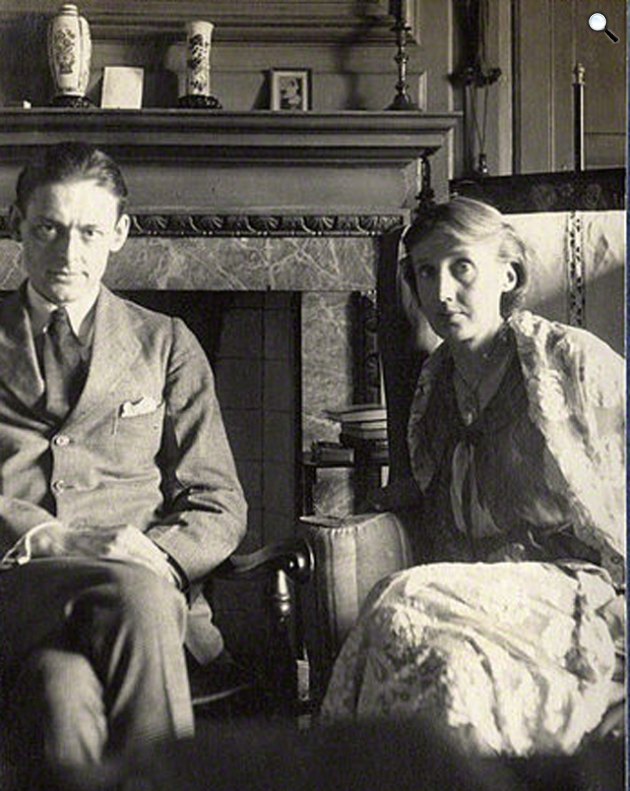 T. S. Eliot és Virginia Woolf szüreti pillatatképe, 1924 (Fotó: Lady Ottoline Morrell/NPGLondon )