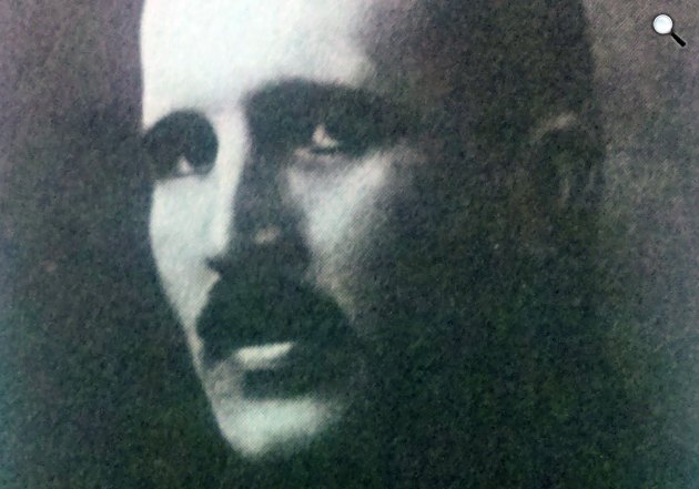 Gundel Károly (1893-1956) vendéglős és gasztronómiai művek írója, 1917 (Fotó: Gundel Imre: Gasztronómiáról ​és Gundelekről)