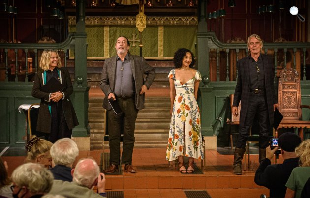 Chiswicki Könyvfesztivál - Sinéad Cusack, Ciarán Hinds, Ruth Negga, Jeremy Irons, 2022 (Fotó: Flickr/Roger Green)