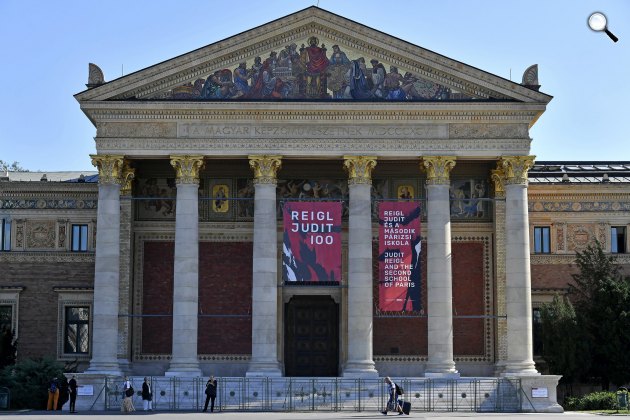 Reigl Judit és a második párizsi iskola című kiállítás molinója a Műcsarnokban, 2023