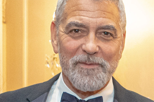 George Clooney Oscar-díjas színész a Kennedy Center Honors vacsorán Washingtonban, 2022 (Fotó: U.S. Department of State)