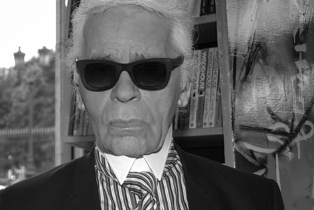 Karl Lagerfeld (1933-2019) német divattervező, kreatív igazgató, jelmeztervező és fényképész, 2013 (Fotó: Runway France Magazine, Bible of Elegance issue, 2014)