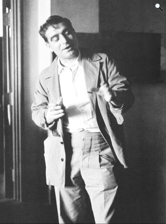 Robert Capa fotográfus, fotóriporter, Japán, 1954 (Fotó: Jun Miki/Jun Miki Photobook LIFE Camera Eye)