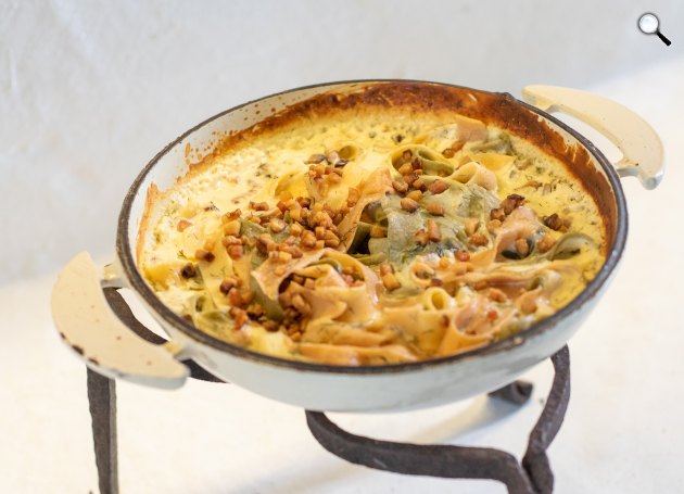 Petőfi Sándor kedvenc ételei - Kemencében sült juhtúrós csusza Balog Martin szakács szerint (Fotó: Bács-Kiskun Vármegye Önkormányzata)