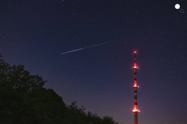 Perseida meteorraj - Csíkot húz az égen egy hullócsillag a Zala vármegyei Újudvar határában 2024. augusztus 12-én (Fotó: MTI/Varga György)