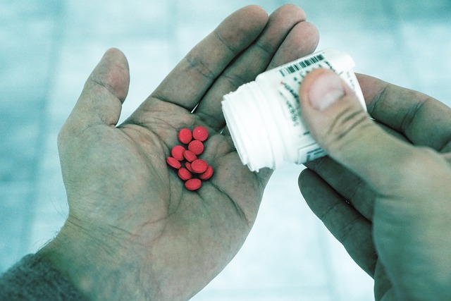 A gyógyszerek, antibiotikumok gyógyítanak, de árthatnak is (Fotó: Pixabay)