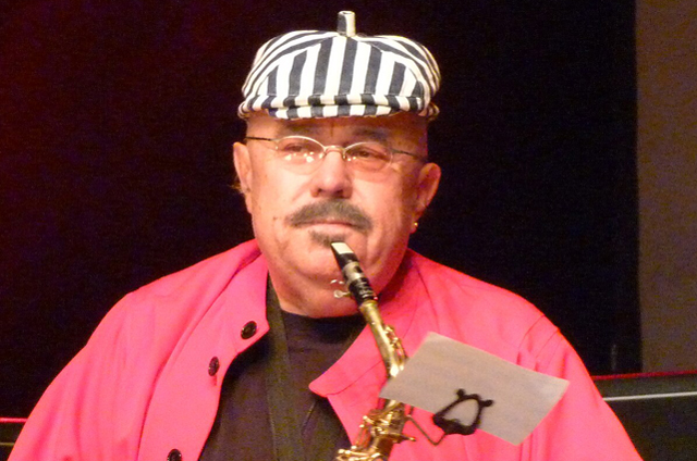 Bergendy István (1939-2020) Liszt Ferenc-díjas magyar zeneszerző, szaxofonos, énekes, a Bergendy-együttes zenekarvezetője, 2012, részlet (Fotó: Derzsi Elekes Andor)