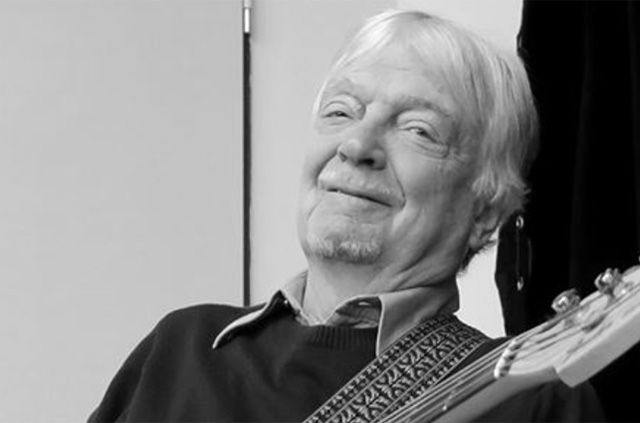 Szörényi Szabolcs (1943–2024) Kossuth-díjas magyar énekes, basszusgitáros, zeneszerző, 2018, részlet (Fotó: Stekovics Gáspár/Wikimedia)