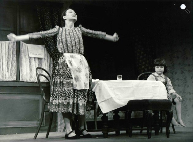 Molnár Ferenc: Az üvegcipő - Pap Vera f.h. és Nyáry Krisztián, 1978 (Fotó: Horváth Éva/Vígszínház)