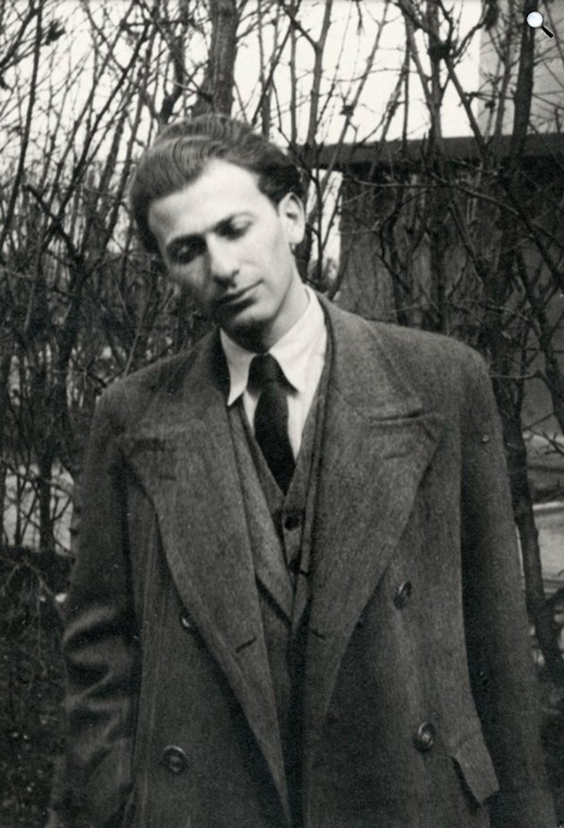 Radnóti Miklós (1909-1944), költő, író, műfordító egyik utolsó fotója, 1941 (Fotó: Beck Judit/PIM)