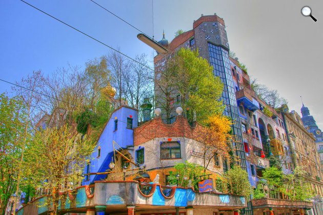 Hundertwasser-ház Bernben, Svájc (Fotó: Martin Abegglen/Wikimedia)