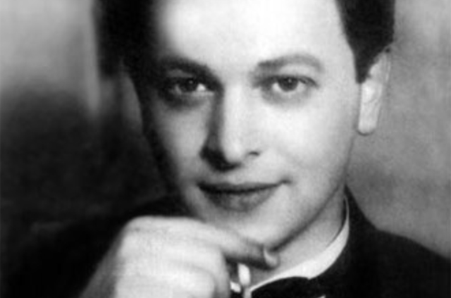 Vadnay László (1904-1967) író, humorista, konferanszié, film-forgatókönyv író., 1930 (Fotó: Wikimedia/Blikk)