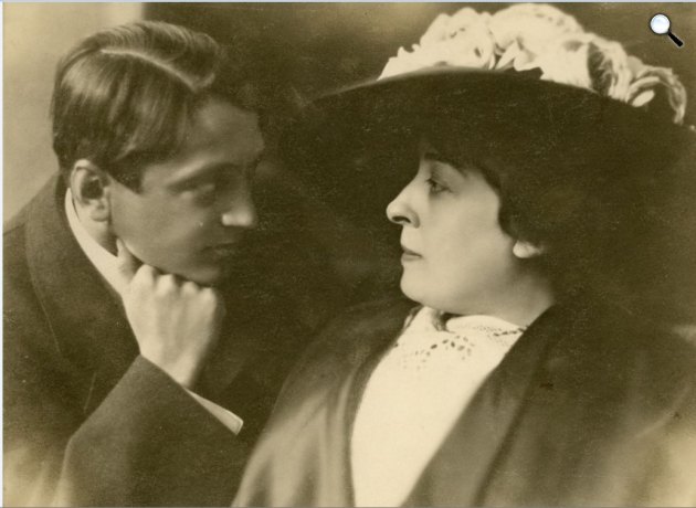 Ady Endre (1877-1919) költő és Brüll Adél (Léda) (1872-1934) 19105-ben (Fotó: Székely Aladár/PIM)