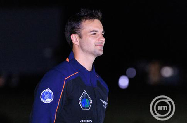 Kapu Tibor magyar gépészmérnök, űrhajós, az Axiom 4 misszió legénységének tagja, 2025 (Fotó: MTI/EPA/Cristobal Herrera Ulashkevich)