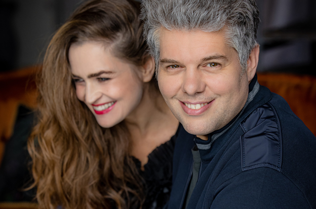 Kokas Katalin (Liszt Ferenc-díjas hegedűművész, Érdemes művész, a Zeneakadémia docense) és Kelemen Barnabás (Kossuth- és Bartók-Pásztory -díjas hegedűművész, a grazi egyetem tanára, a firenzei egyetem vendégprofesszora) (Fotó: Csibi Szilvia)