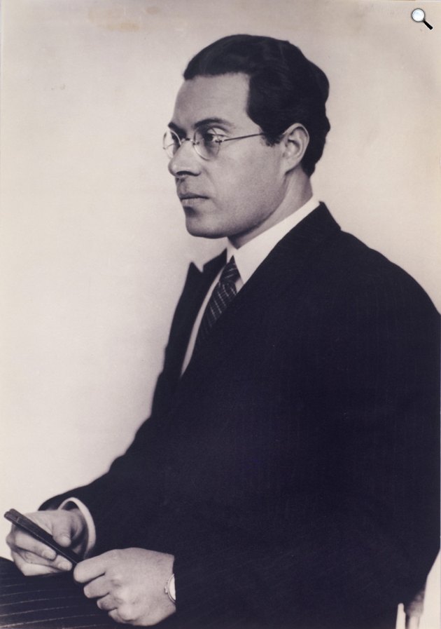 Moholy-Nagy László (1895-1946) fotográfus, képzőművész, 1930 (Fotó: Hugo Erfurth/typo3.fotosundpostkarten.de)