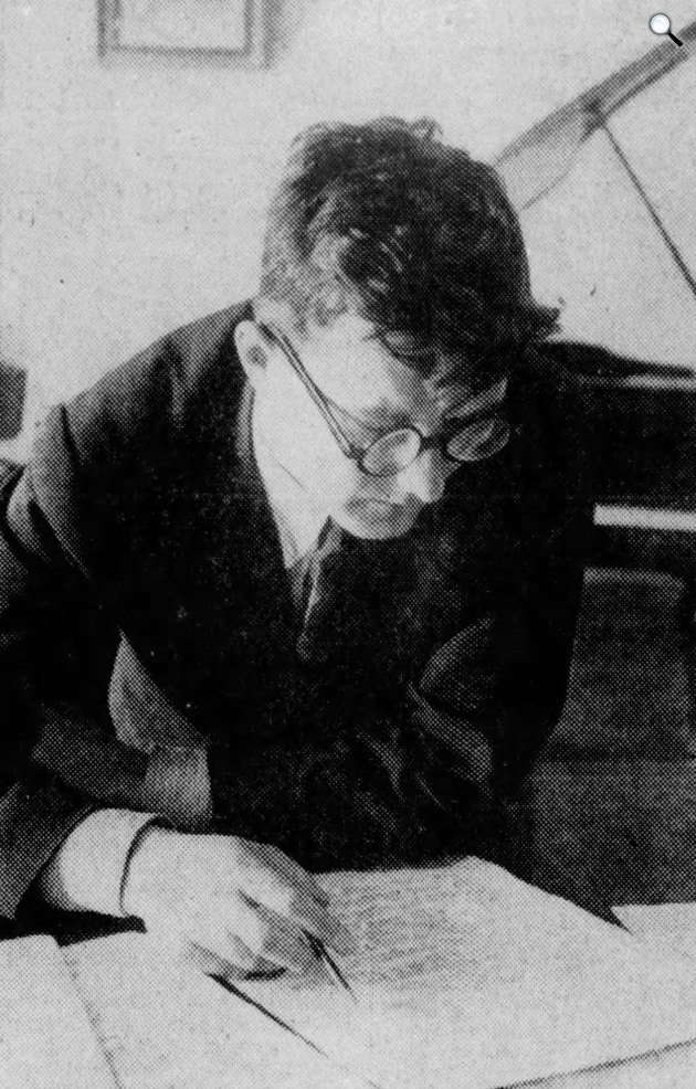 Dmitrij Dmitrijevics Sosztakovics (1906-1975) orosz zeneszerző és zongoraművész, 1942 (Fotó: Knoxville News Sentinel/Wikimedia)