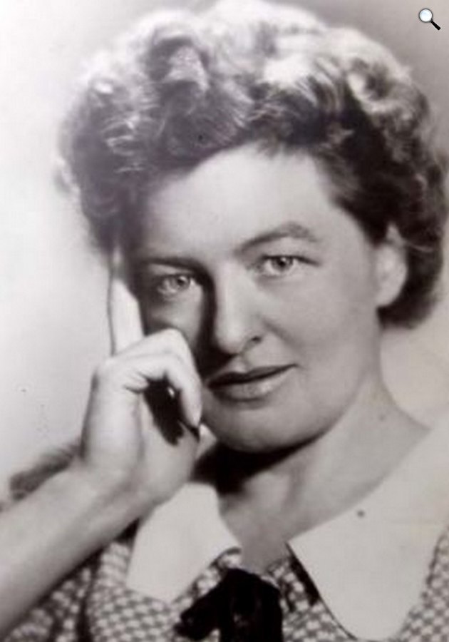 P. L. Travers (1899-1996) ausztrál írónő, a Mary Poppins-könyvek szerzője (Fotó: IMDb)