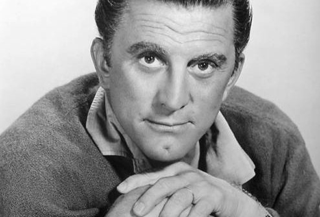 Kirk Douglas (1916-2020) amerikai filmszínész, 1963, részlet (Fotó: Wikimedia)