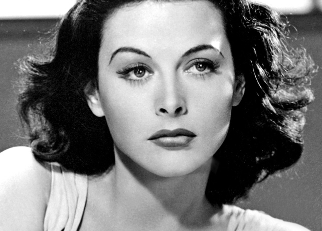 Comrade X - Hedy Lamarr (1914-2000) osztrák–magyar származású amerikai színésznő; feltaláló, 1940 (Fotó: MGM/Clarence Bull)