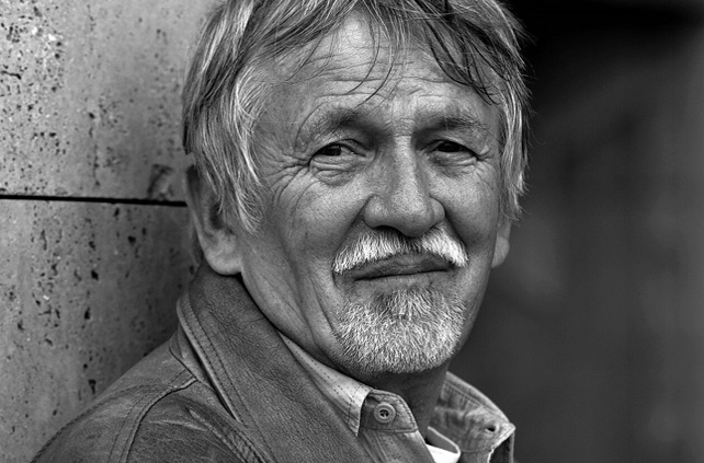 Oravecz Imre (1943) Kossuth-díjas magyar író, költő, 2013, részlet (Fotó: Stekovics Gáspár)