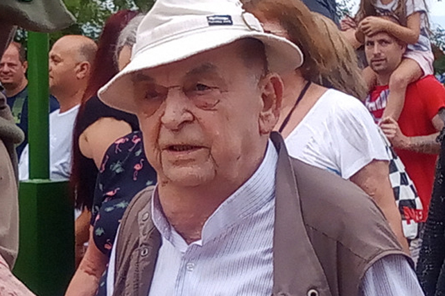 Bodrogi Gyula színművész, Süsü hangja a Sárkányfesztiválon, 2019 (Fotó: Wikimedia/dr. Korom János)