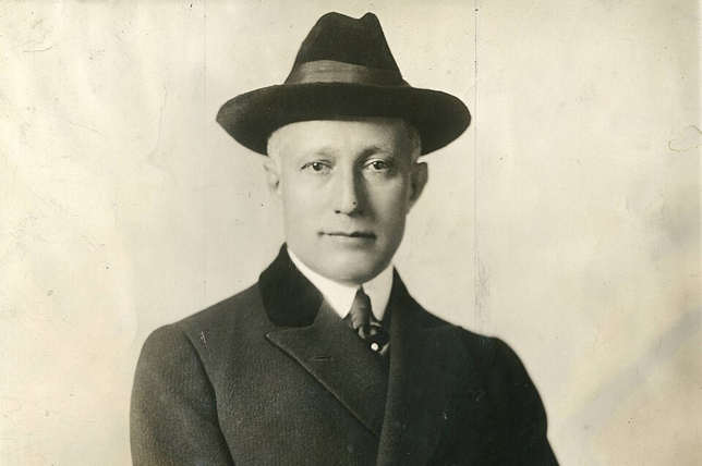 Adolf Zukor (1873-1976) magyar származású producer, a Paramount Pictures filmvállalat alapítója, a hollywoodi filmgyártás egyik létrehozója, 1921 (Fotó: Wikimedia/University of Washington)