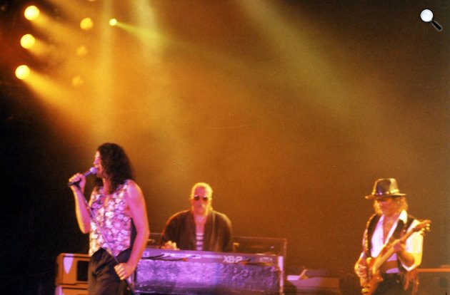 A Deep Purple hard rock együttes koncertje - Ian Gillan, Jon Lord, Roger Glover, Nancy, 1993 (Fotó: Wikimedia/Fredamas)