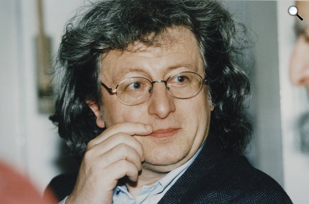 Esterházy Péter (1950-2016) Kossuth- és József Attila-díjas magyar író, publicista, 1997 (Fotó: Europeana.eu/Deutsche Fotothek/Klaus Morgenstern)