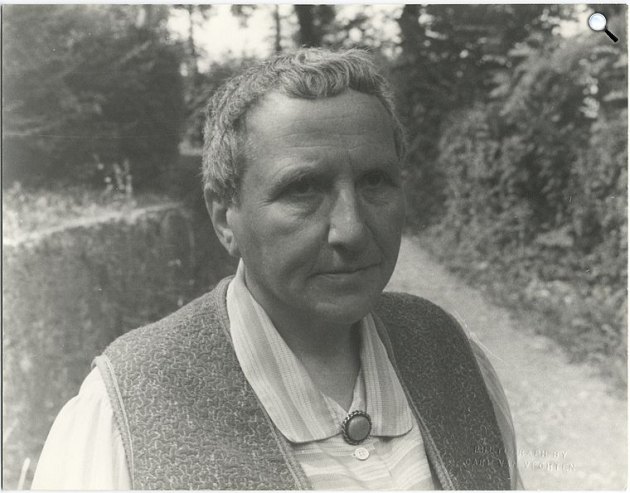 Gertrude Stein (1874-1946) amerikai költő- és írónő, műgyűjtő, 1934 (Fotó: Wikimedia/Library of Congress/Carl Van Vechten)