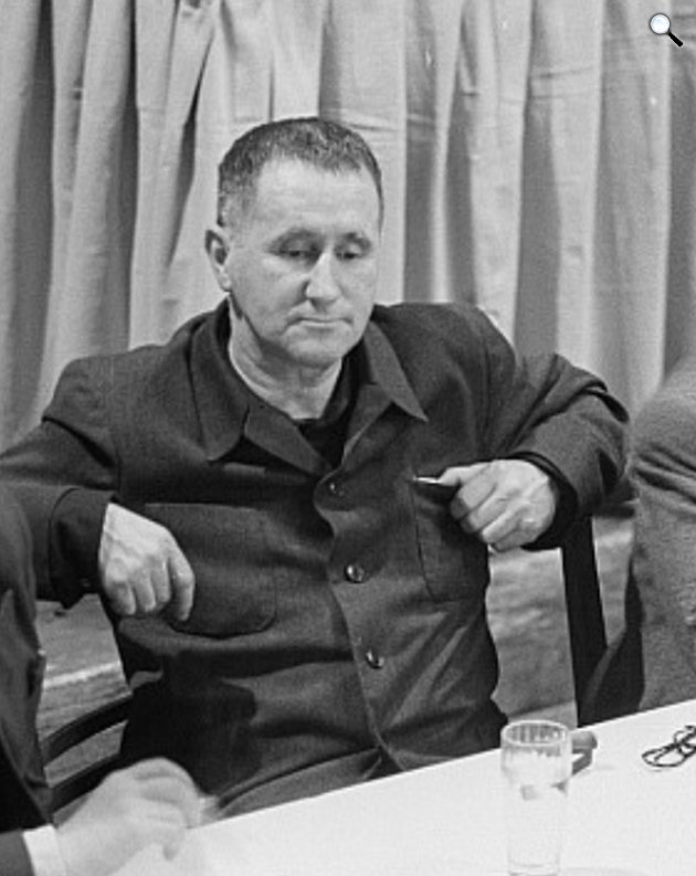 Bertolt Brecht (1898-1956) drámaíró, költő, 1951 (Fotó: Wikimedia/Deutsche Phototek/Roger Rössing-Renate Rössing)