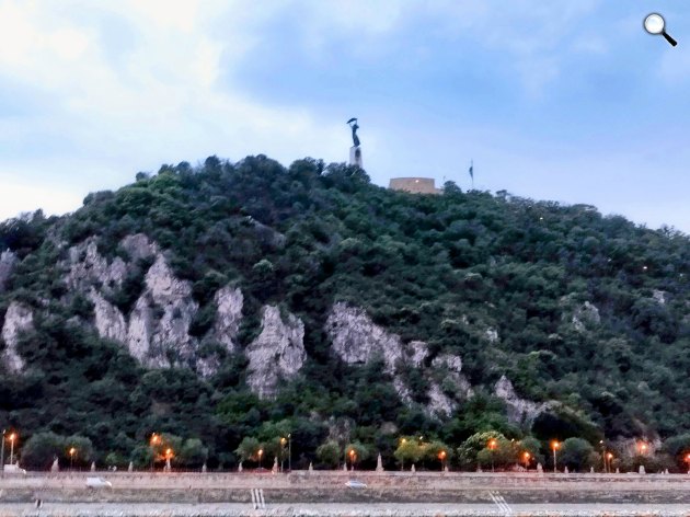 A magyarok szerint a Citadella tetejéről nyílik a legszebb kilátás a fővárosra (Fotó: Cultura.hu/Kibelbeck Mara)
