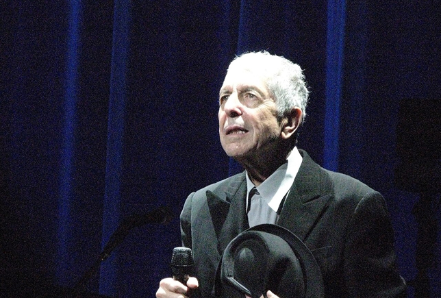 Leonard Cohen (1934-2016) Grammy-díjas kanadai költő, regényíró, énekes és dalszövegíró, 2008 (Fotó: Wikimedia/Rama)