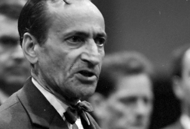 Benedek Tibor (1911-1963) színész, konferanszié. Fia Benedek Miklós színművész, a nemzet színésze, unokája Benedek Tibor háromszoros olimpiai bajnok vízilabdázó, 1963 (Fotó: Fortepan/Szalay Zoltán)