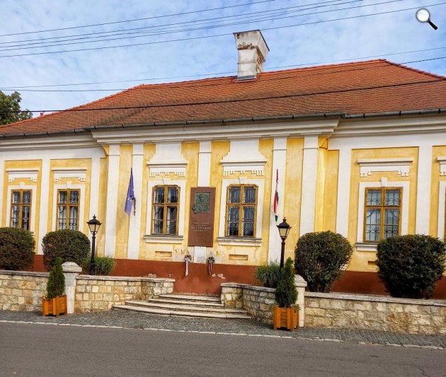 Kossuth Lajos szülőháza a hajdani Nagy-kút-parton áll, Monok község központjában (Fotó: Cultura.hu/Kibelbeck Mara)