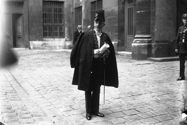 Paul Valéry (1871-1945) francia költő, esszéíró, irodalomkritikus, a francia Akadémián 1927 (Fotó: Europeana/National Library of France)
